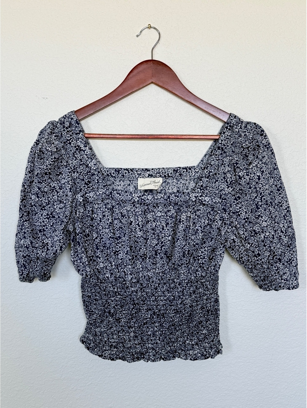 Universal Thread Floral Smocked Crop Top Women’s Medium Puff Sleeve Cottagecore